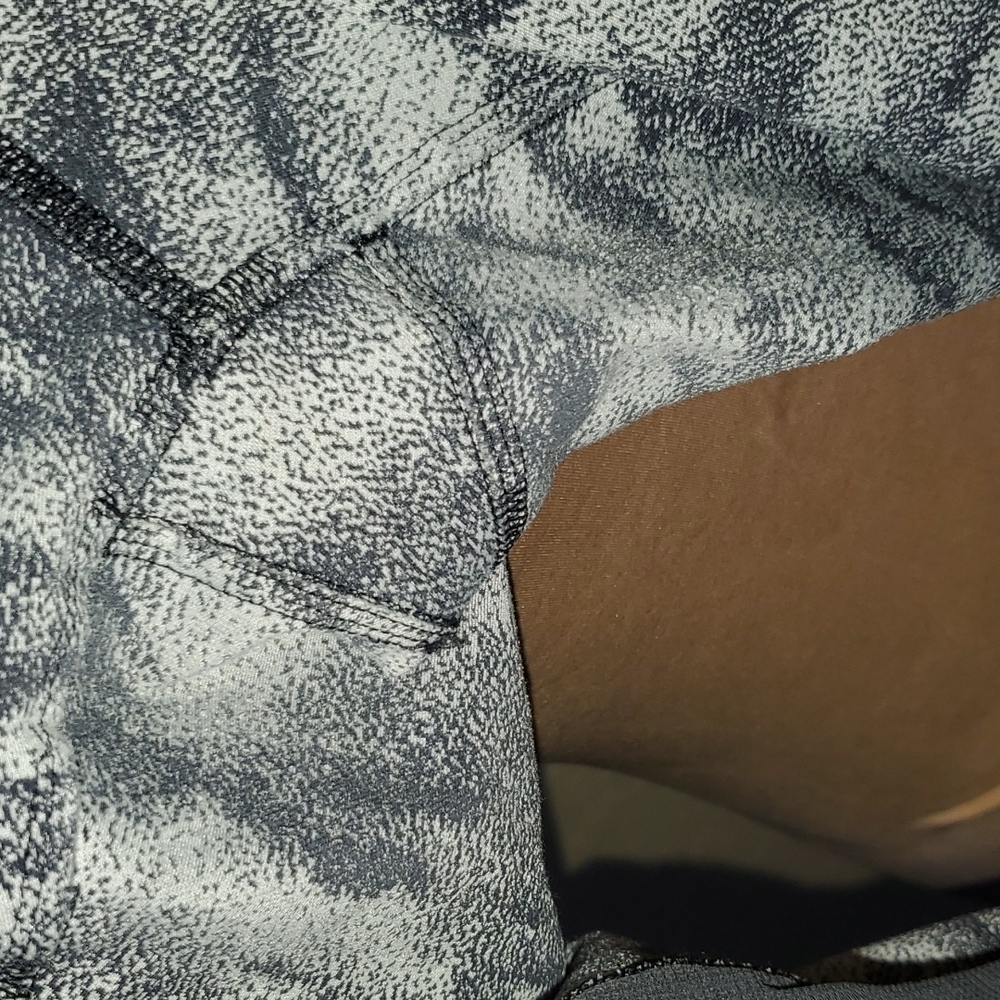 Lululemon Soulcycle Capri pant - Picture 5 of 5